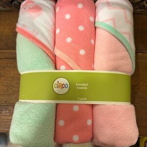 Circo Hooded Towels 3-Pack - Pink and Mint